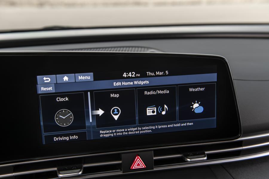 Детали интерьера Hyundai Elantra (CN7) 2020 года  (NA) (фото 39 из 67)